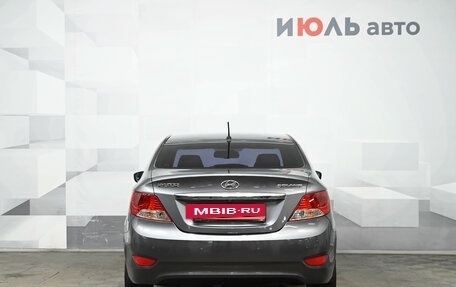 Hyundai Solaris II рестайлинг, 2012 год, 850 000 рублей, 5 фотография