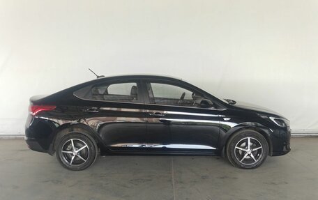 Hyundai Solaris II рестайлинг, 2021 год, 1 830 000 рублей, 8 фотография