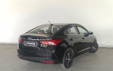 Hyundai Solaris II рестайлинг, 2021 год, 1 830 000 рублей, 6 фотография