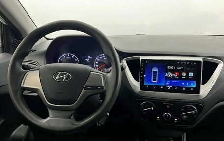 Hyundai Solaris II рестайлинг, 2019 год, 1 075 000 рублей, 16 фотография
