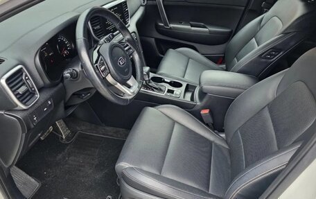 KIA Sportage IV рестайлинг, 2020 год, 1 800 000 рублей, 18 фотография