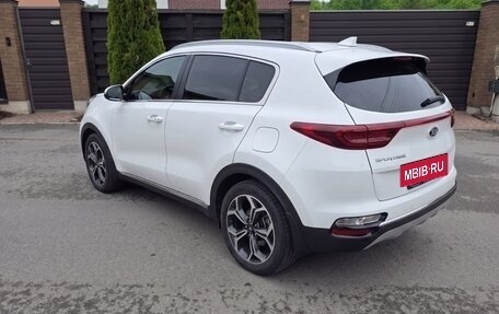 KIA Sportage IV рестайлинг, 2020 год, 1 800 000 рублей, 7 фотография