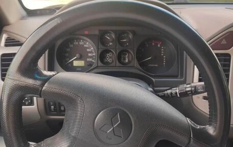 Mitsubishi Pajero III рестайлинг, 2006 год, 1 350 000 рублей, 8 фотография