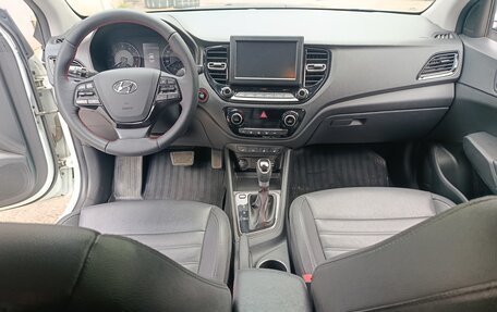 Hyundai Solaris II рестайлинг, 2020 год, 1 700 000 рублей, 10 фотография