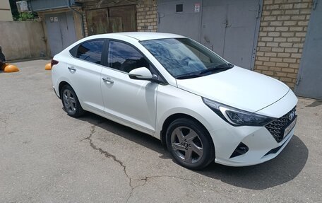 Hyundai Solaris II рестайлинг, 2020 год, 1 700 000 рублей, 7 фотография