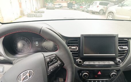 Hyundai Solaris II рестайлинг, 2020 год, 1 700 000 рублей, 11 фотография