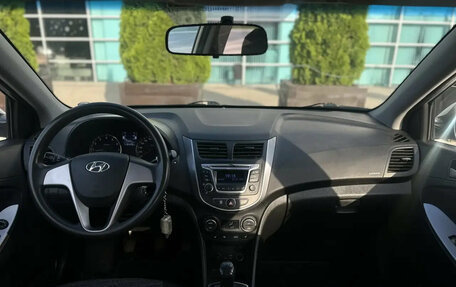 Hyundai Solaris II рестайлинг, 2016 год, 820 000 рублей, 7 фотография