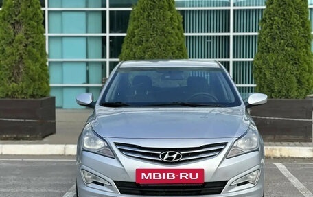 Hyundai Solaris II рестайлинг, 2016 год, 820 000 рублей, 2 фотография