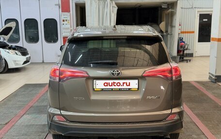 Toyota RAV4, 2018 год, 2 219 000 рублей, 4 фотография