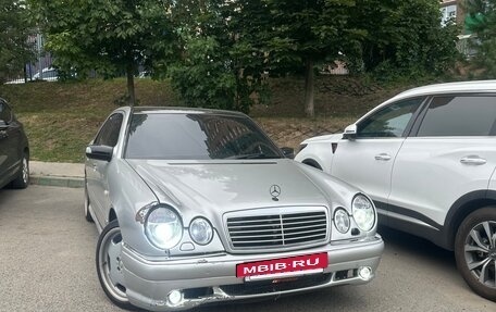 Mercedes-Benz E-Класс, 1998 год, 480 000 рублей, 2 фотография