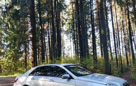 Mercedes-Benz E-Класс, 2010 год, 1 100 000 рублей, 4 фотография