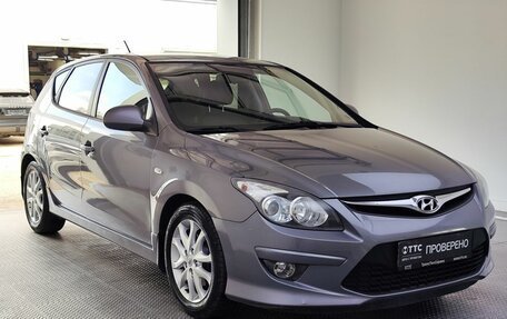 Hyundai i30 I, 2011 год, 865 000 рублей, 3 фотография