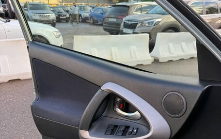 Toyota RAV4, 2005 год, 900 000 рублей, 7 фотография