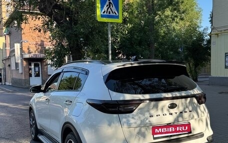 KIA Sportage IV рестайлинг, 2018 год, 2 200 000 рублей, 3 фотография