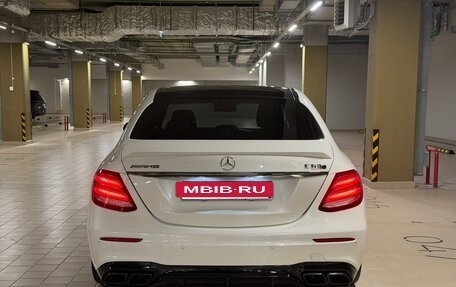 Mercedes-Benz E-Класс AMG, 2018 год, 7 500 000 рублей, 4 фотография