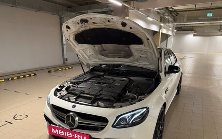 Mercedes-Benz E-Класс AMG, 2018 год, 7 500 000 рублей, 14 фотография