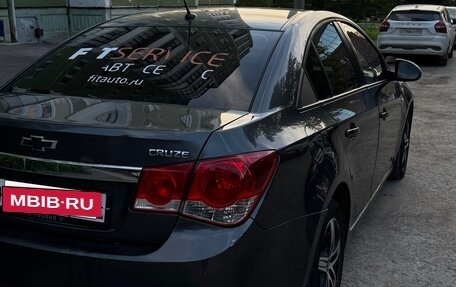 Chevrolet Cruze II, 2011 год, 590 000 рублей, 3 фотография