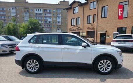 Volkswagen Tiguan II, 2020 год, 2 790 000 рублей, 4 фотография