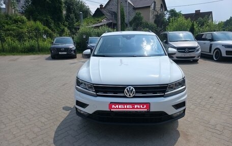 Volkswagen Tiguan II, 2020 год, 2 790 000 рублей, 2 фотография