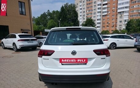 Volkswagen Tiguan II, 2020 год, 2 790 000 рублей, 6 фотография
