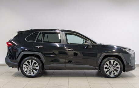 Toyota RAV4, 2022 год, 3 650 000 рублей, 4 фотография