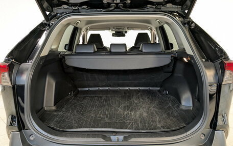 Toyota RAV4, 2022 год, 3 650 000 рублей, 10 фотография