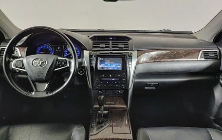 Toyota Camry, 2015 год, 2 050 000 рублей, 17 фотография