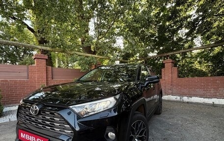 Toyota RAV4, 2021 год, 4 100 000 рублей, 1 фотография