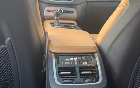 Volvo XC90 II рестайлинг, 2015 год, 2 850 000 рублей, 12 фотография