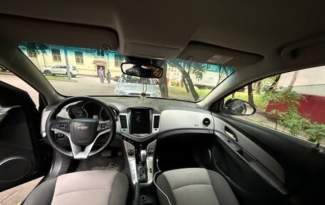 Chevrolet Cruze II, 2010 год, 630 000 рублей, 8 фотография