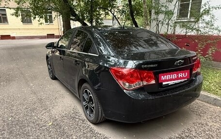 Chevrolet Cruze II, 2010 год, 630 000 рублей, 4 фотография