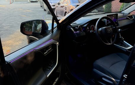 Toyota RAV4, 2021 год, 4 100 000 рублей, 9 фотография