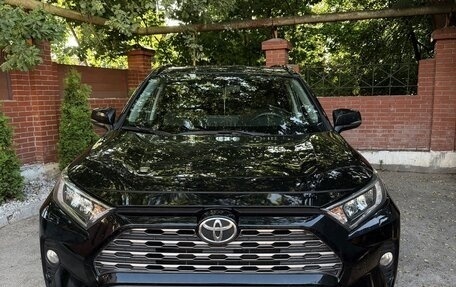 Toyota RAV4, 2021 год, 4 100 000 рублей, 2 фотография