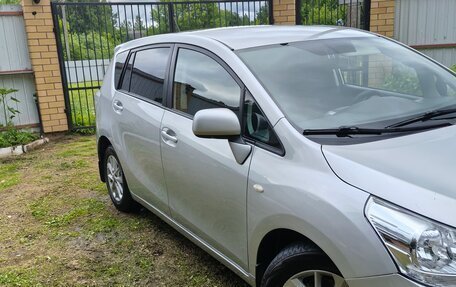 Toyota Verso I, 2010 год, 1 150 000 рублей, 3 фотография