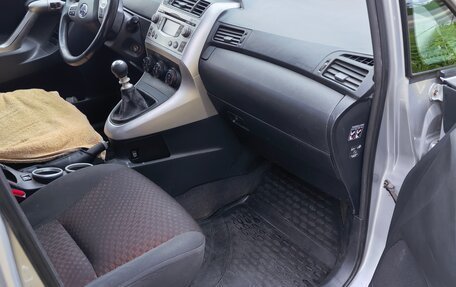 Toyota Verso I, 2010 год, 1 150 000 рублей, 6 фотография