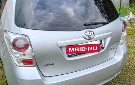 Toyota Verso I, 2010 год, 1 150 000 рублей, 4 фотография
