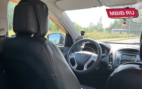 Hyundai ix35 I рестайлинг, 2010 год, 950 000 рублей, 15 фотография