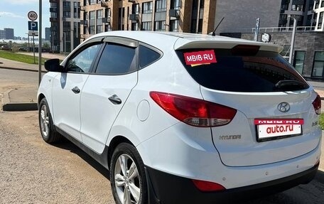 Hyundai ix35 I рестайлинг, 2010 год, 950 000 рублей, 18 фотография