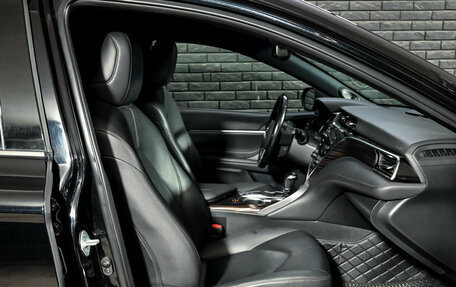Toyota Camry, 2021 год, 3 400 000 рублей, 12 фотография