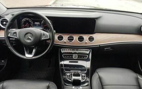Mercedes-Benz E-Класс, 2016 год, 3 279 000 рублей, 20 фотография