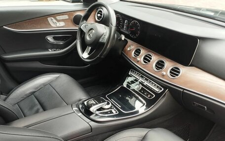 Mercedes-Benz E-Класс, 2016 год, 3 279 000 рублей, 22 фотография