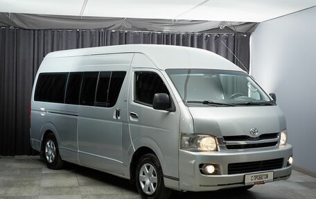 Toyota HiAce H200, 2008 год, 1 900 000 рублей, 3 фотография