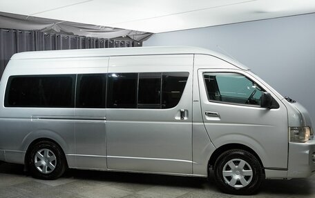 Toyota HiAce H200, 2008 год, 1 900 000 рублей, 4 фотография