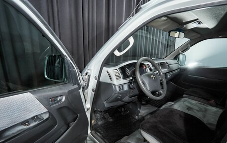 Toyota HiAce H200, 2008 год, 1 900 000 рублей, 11 фотография