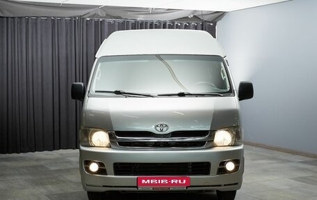 Toyota HiAce H200, 2008 год, 1 900 000 рублей, 2 фотография