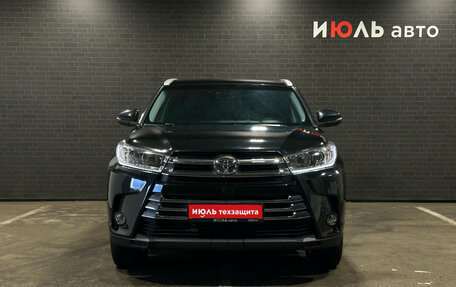 Toyota Highlander III, 2014 год, 2 490 000 рублей, 2 фотография