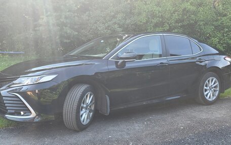 Toyota Camry, 2021 год, 3 500 000 рублей, 2 фотография