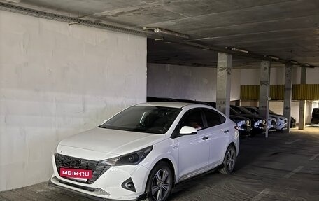 Hyundai Solaris II рестайлинг, 2022 год, 1 380 000 рублей, 8 фотография