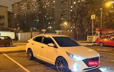 Hyundai Solaris II рестайлинг, 2022 год, 1 380 000 рублей, 4 фотография