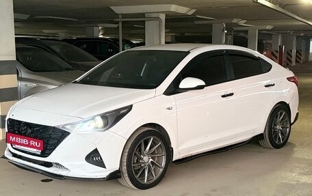 Hyundai Solaris II рестайлинг, 2022 год, 1 380 000 рублей, 13 фотография